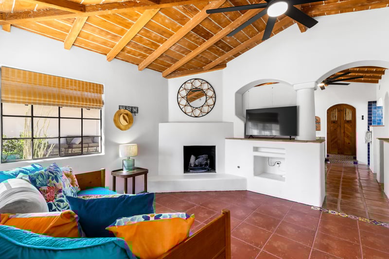 Primary bedroom sitting room with fireplace