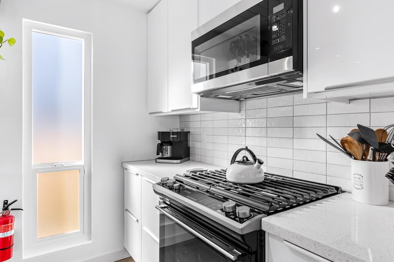 Kitchen cooking area