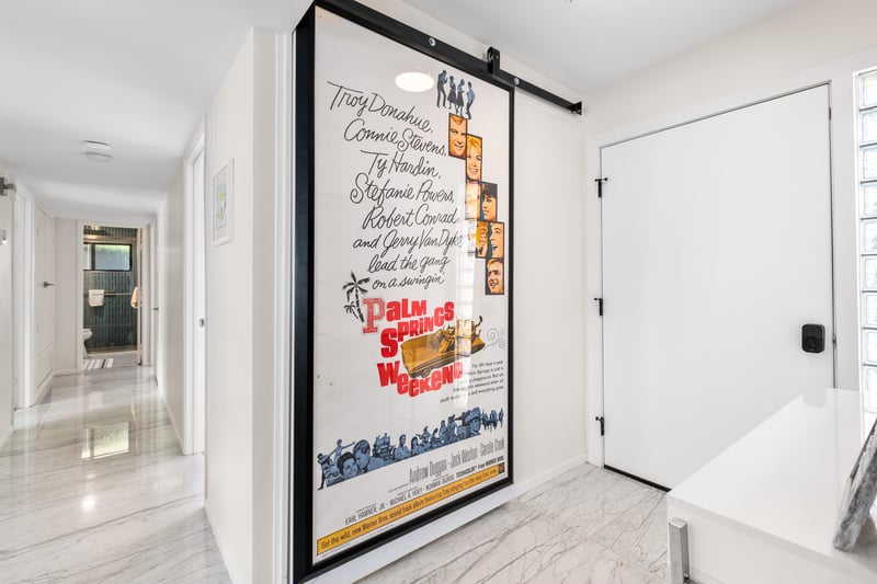 Art awaits everywhere at Poolside Gossip