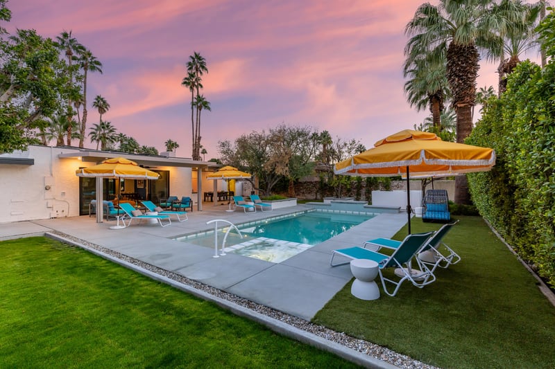 Watch the amazing Palm Springs sunsets