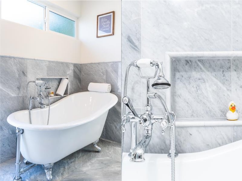 Ensuite bath with a soaking tub