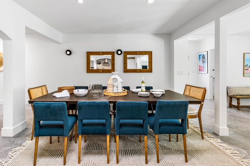 Indoor dining for ten