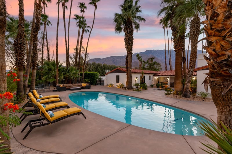 Gorgeous sunsets and mountain views