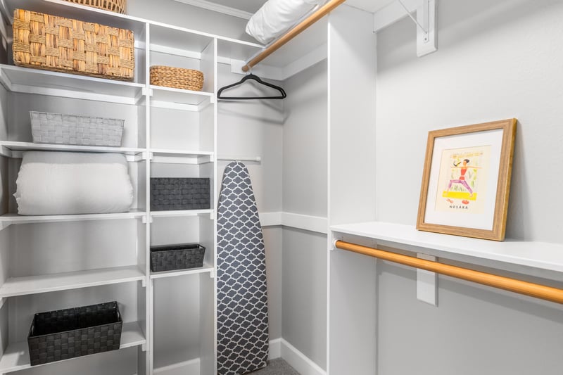 Enormous primary bedroom closet