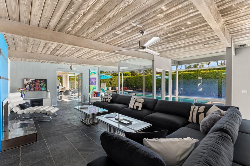 Gorgeous midcentury modern comfy living room