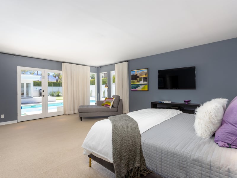 Easy access to pool yard