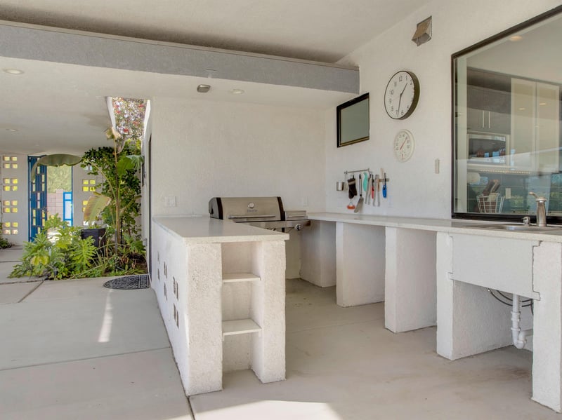 Prepare wonderful meals on the barbecue