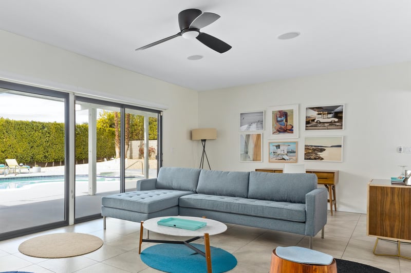 Walls of glass reveal stunning pool yard