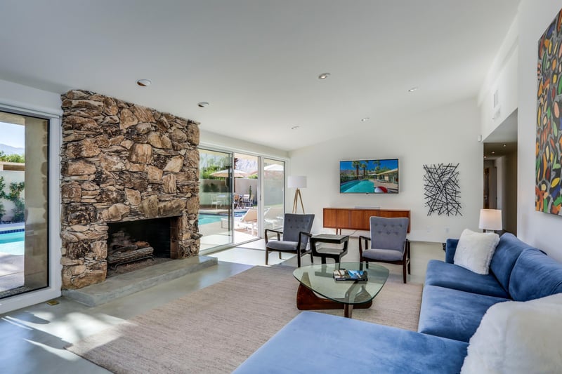 Hang out together in the open living room