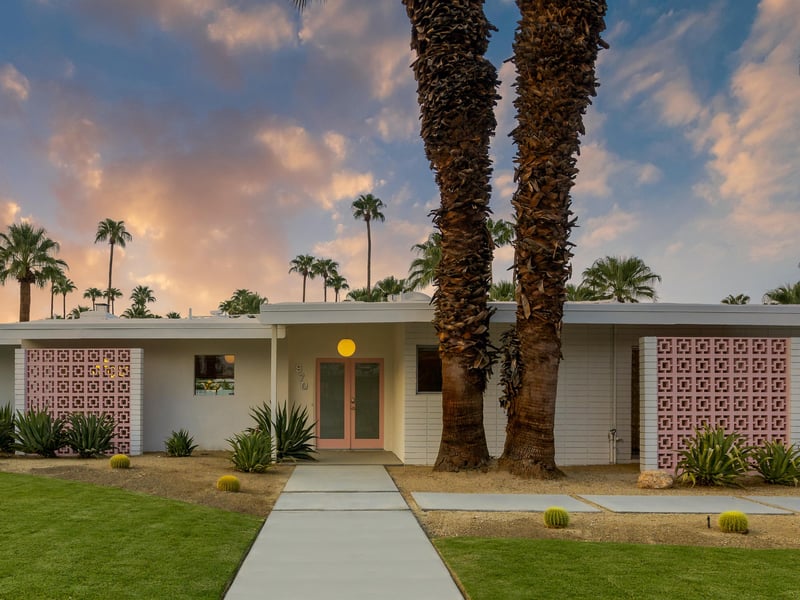 Welcome to Palm Breeze