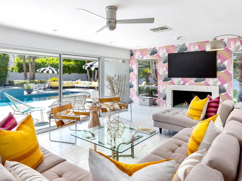 Beautiful views of the backyard