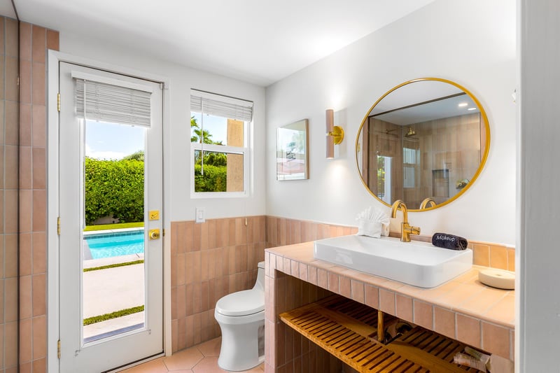 Gorgeous primary bath with access to the Pool