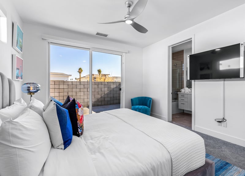 Lovely guest bedroom