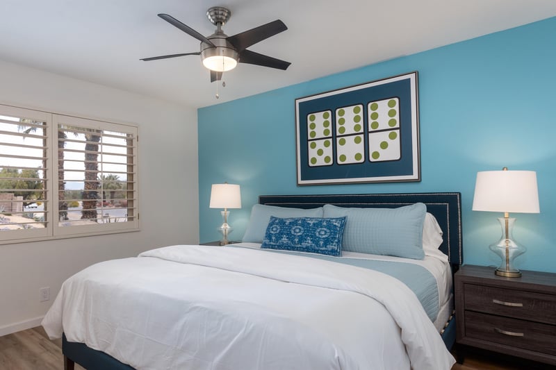 Luxurious art and furniture