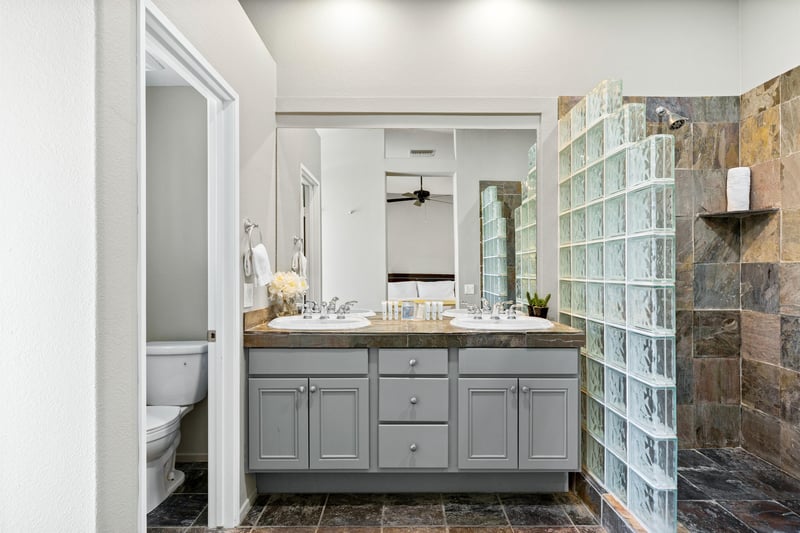 Ensuite guest bathroom