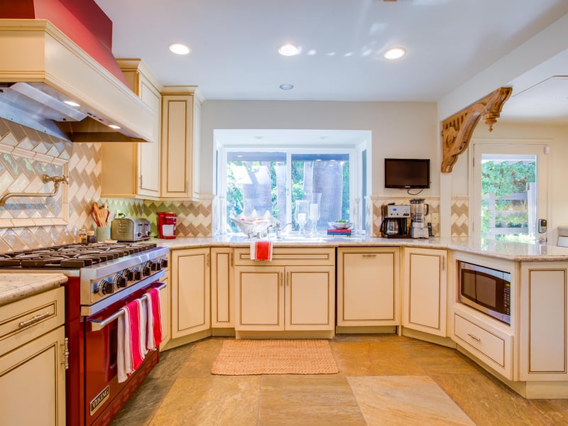 Fully stocked chefs kitchen