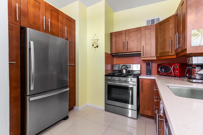 Stainless kitchen appliances