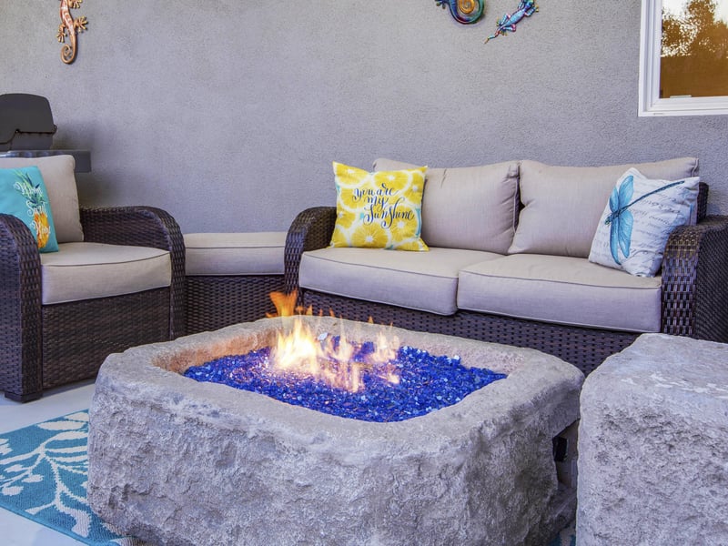 Fabulous fire pit lounge
