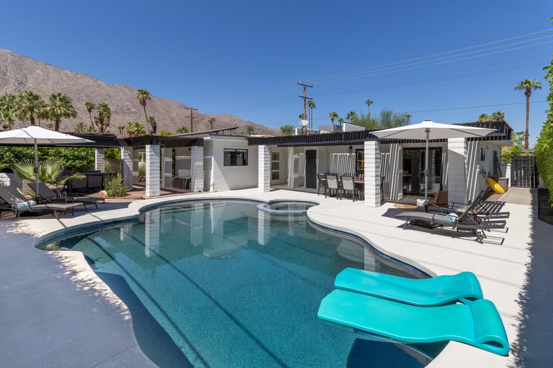 Incredible pool to enjoy sunny Palm Springs