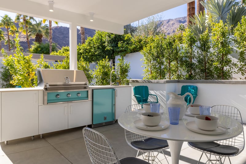 Builtin outdoor kitchen and dining area