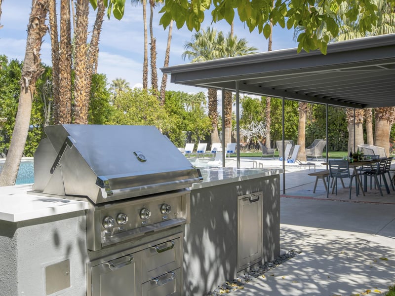 Outdoor bar area  perfect for entertaining