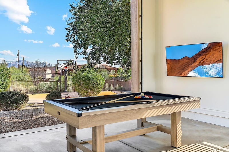 Game Room  Billiard table, Ping Pong Table, Basket Ball Game, Dart Board