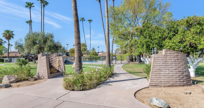 Community pathways for a nice stroll.