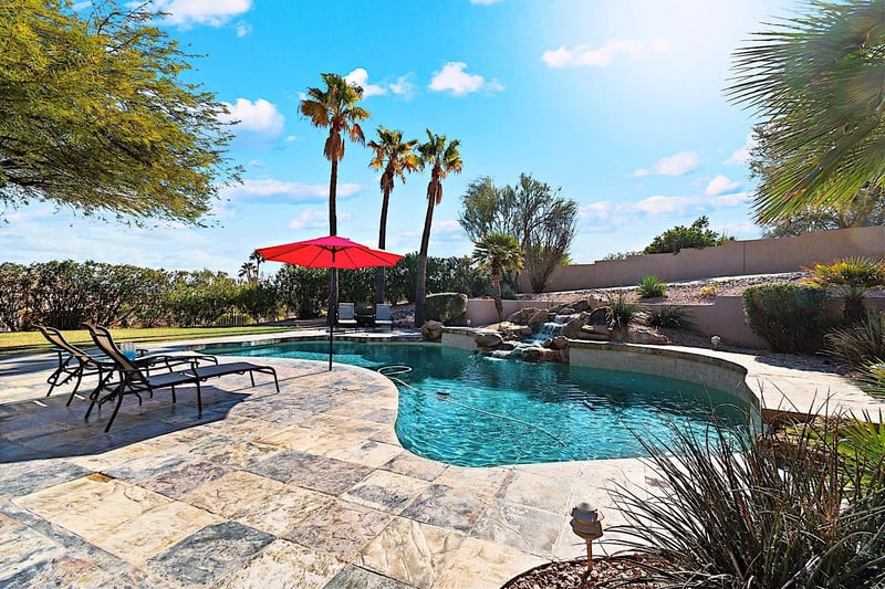 Quiet, relaxing backyard