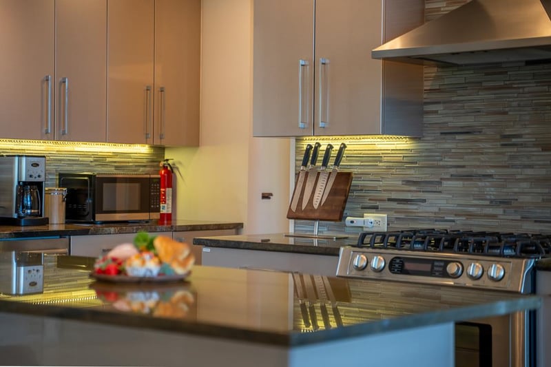 Fully Stocked Kitchen