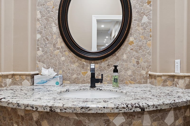 Half bathroom by the kitchen