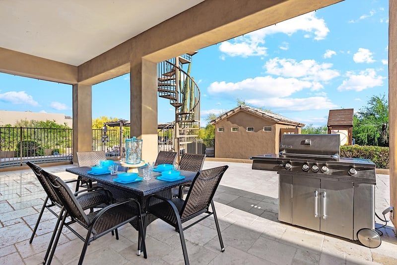 Outdoor dining table  BBQ grill