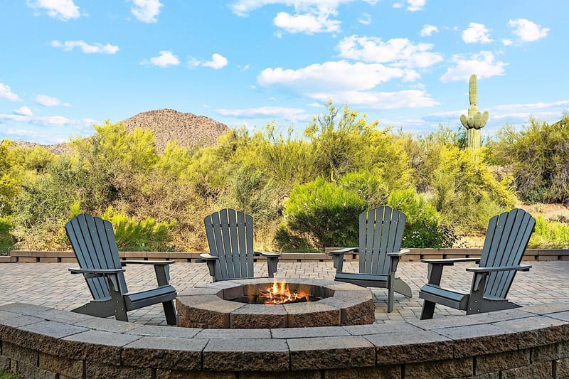 Fire pit sitting area