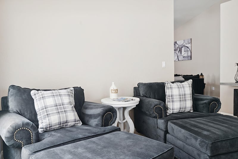 Oversized, super comfy chairs