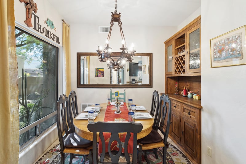 Dining room table seats 6