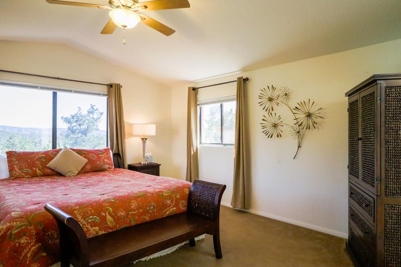 Master Has A Smart TV With Streaming