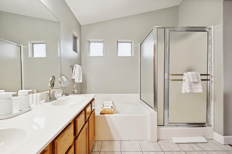 Master Bathroom Upstairs