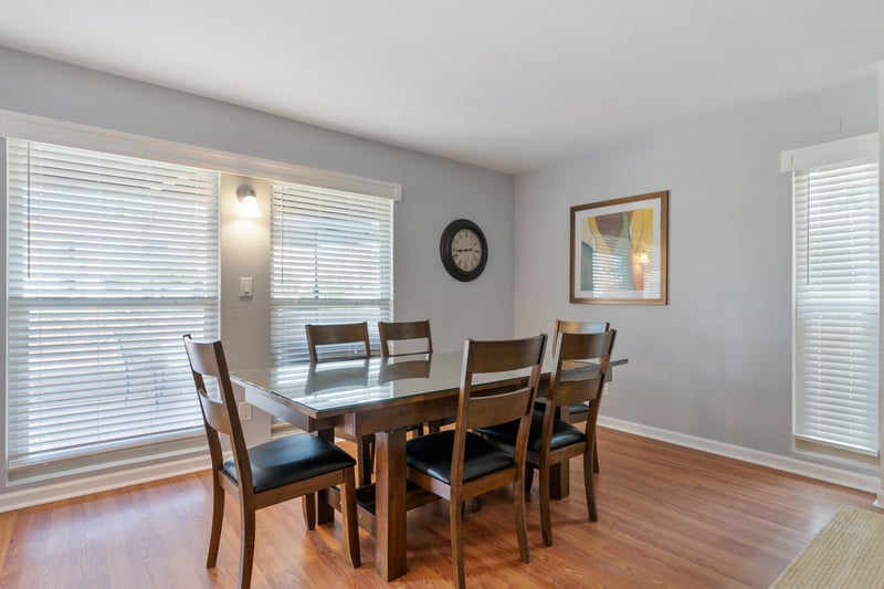 Share a meal at our dining table that can seat 6, and can expand to seat 8.