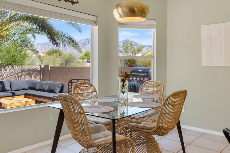 breakfast dining area