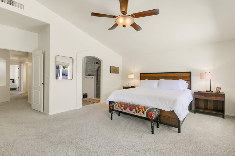 Master bedroom King bed