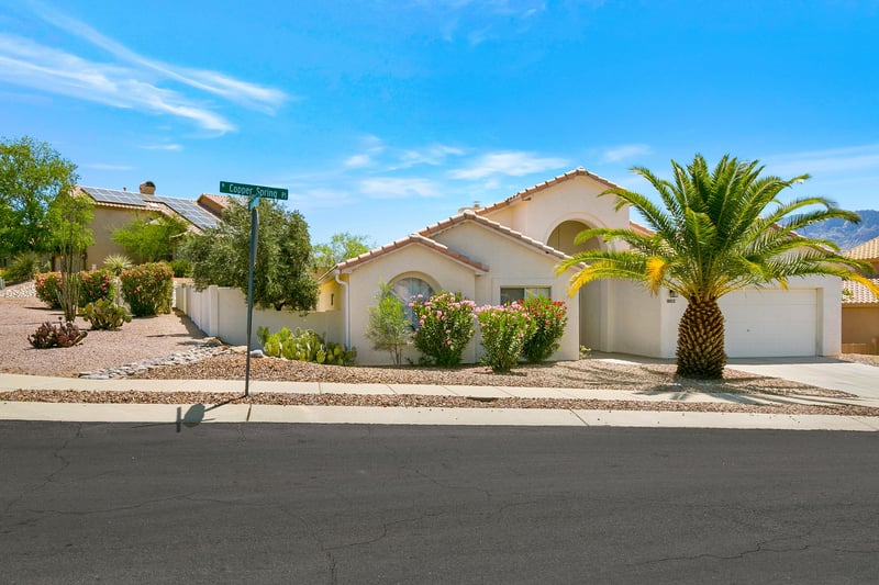 Private corner location