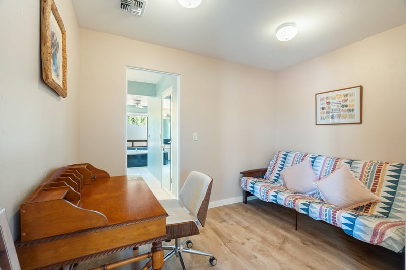 Upstairs Bonus Room Near Master With Extra Futon Bed