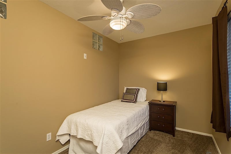 Guest Bedroom 5  Twin Bed