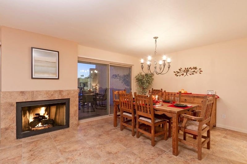 Dining table for 6, expandable with leaves to accommodate 8.