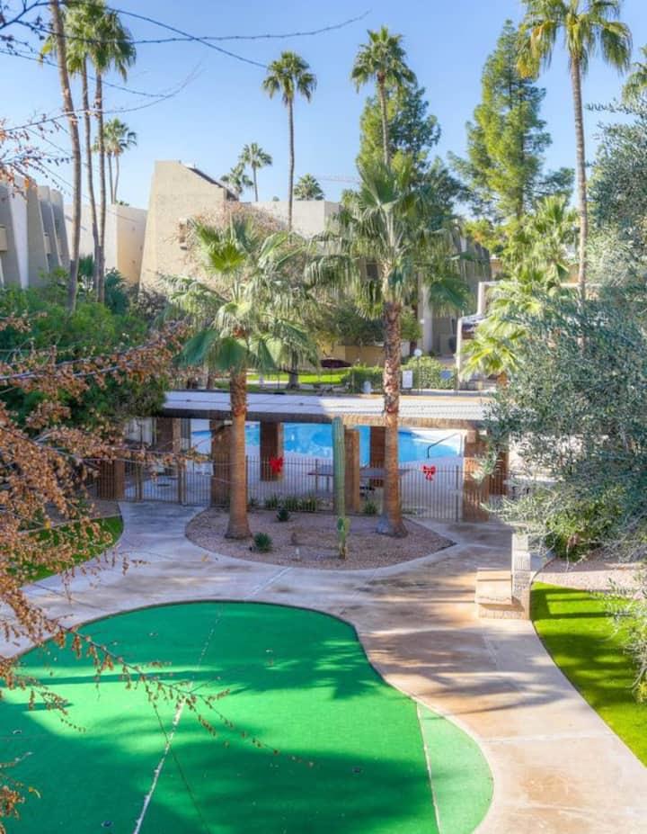 Community Putting Green