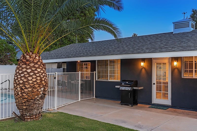 Gas BBQ Grill for guest use