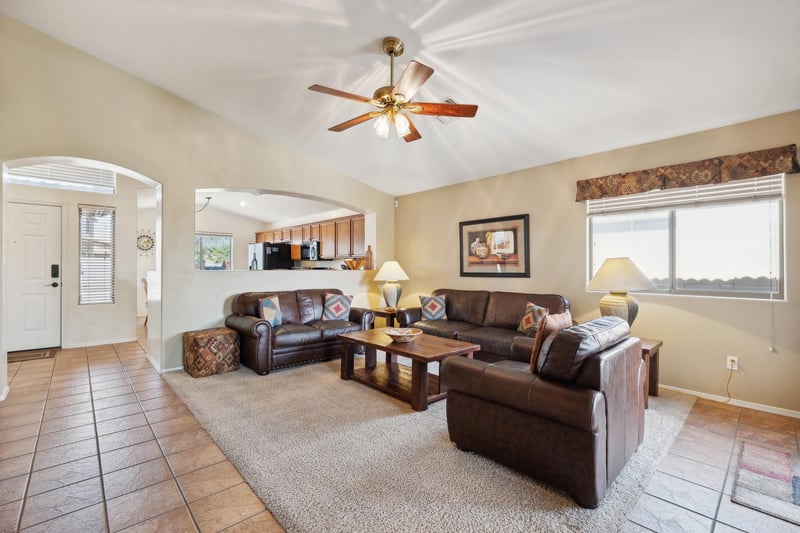 Central Living Room with Leather Sofa Set