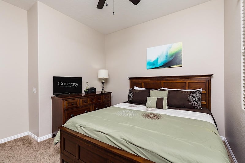 Flat Screen  Streaming TV