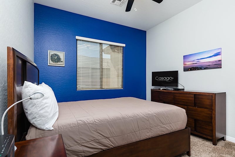 Guest Room  Queen Bed