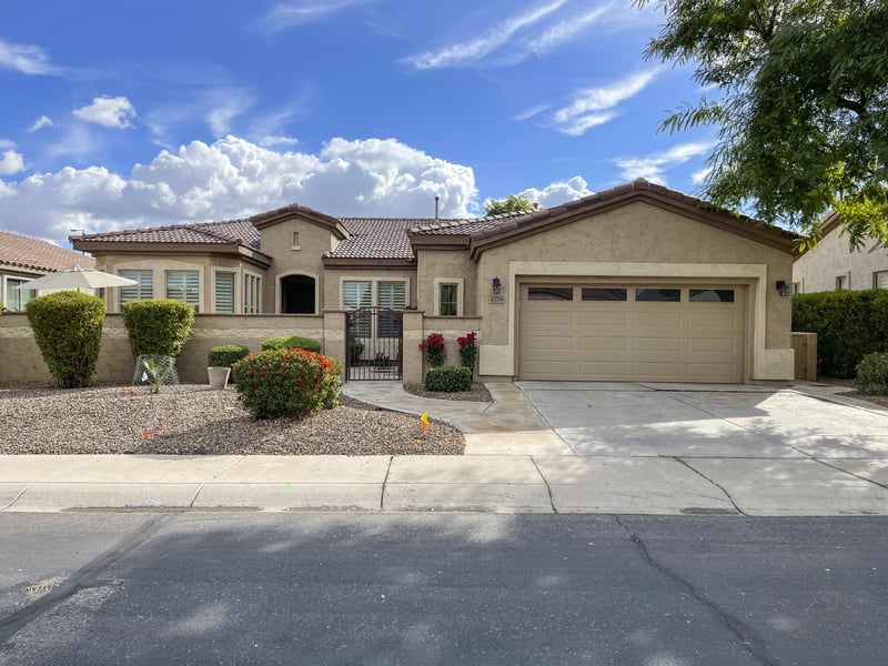 Welcome to your vacation home  3 bedrooms, 2 bathrooms in a 55 community, Trilogy