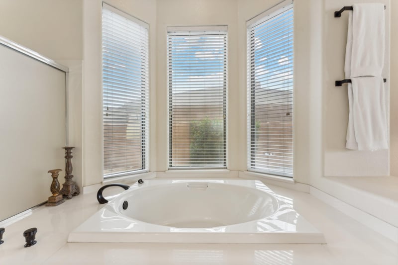 Spend an evening in the soaker tub